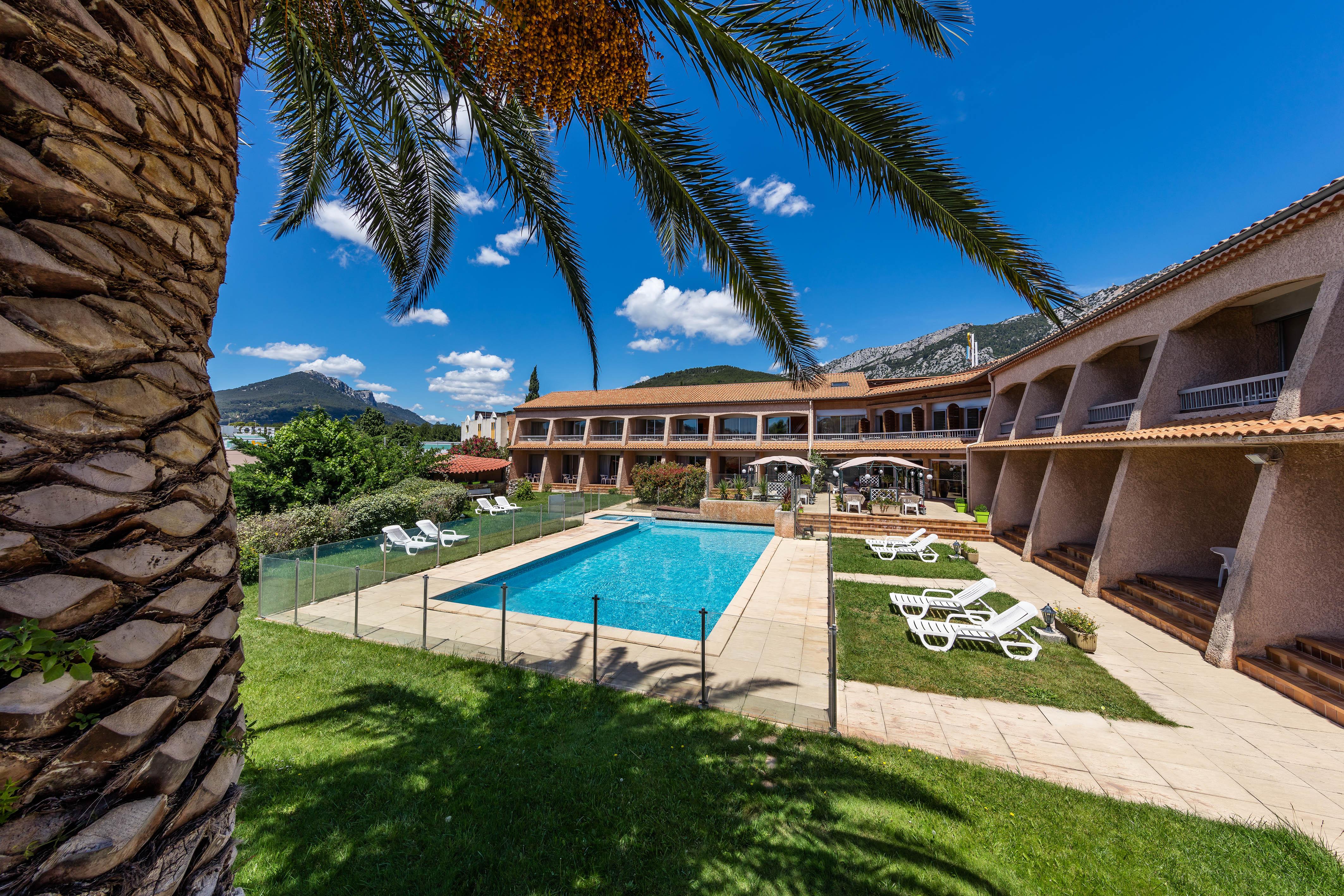Noemys Toulon La Valette - Hotel Restaurant Avec Piscine Buitenkant foto